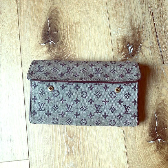 louis vuitton cloth wallet